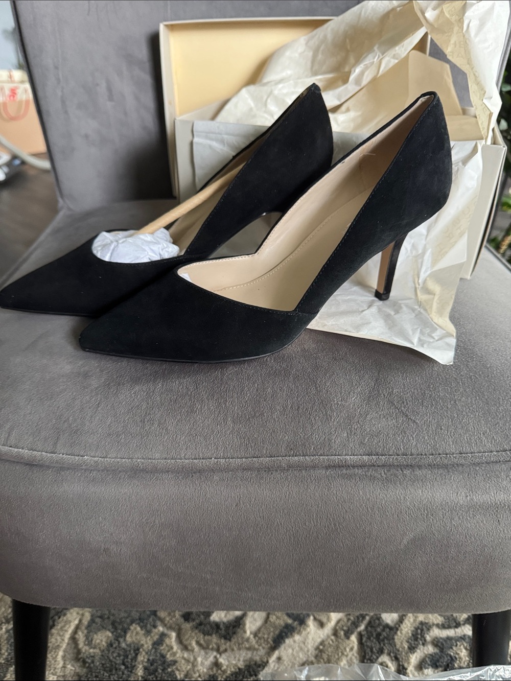 Classic  Marc Fisher Black Pointed-Toe Women’s Pumps